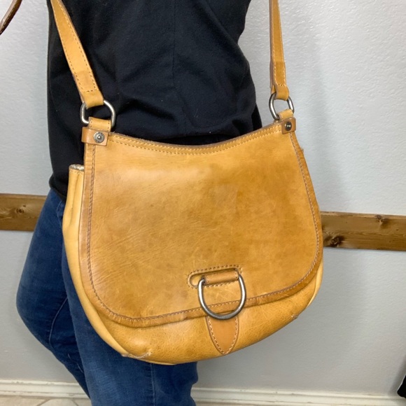 frye lucy crossbody